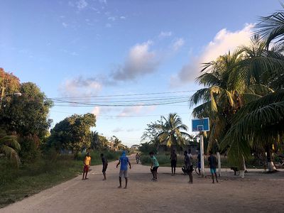 garifuna boys playing basketball